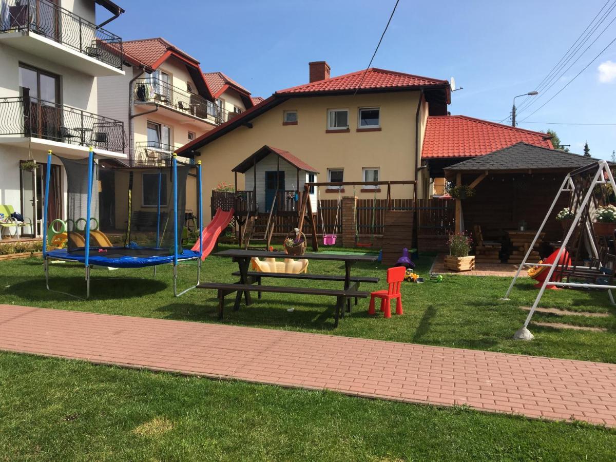 Emada- Pokoje Goscinne I Studia Ostrowo  Kültér fotó