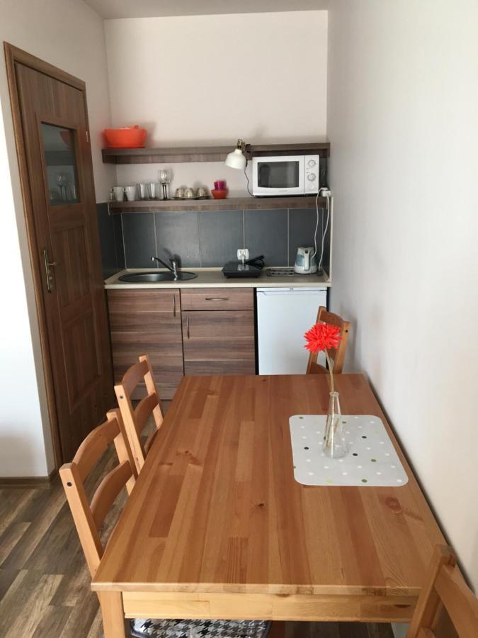 Emada- Pokoje Goscinne I Studia Ostrowo  Kültér fotó